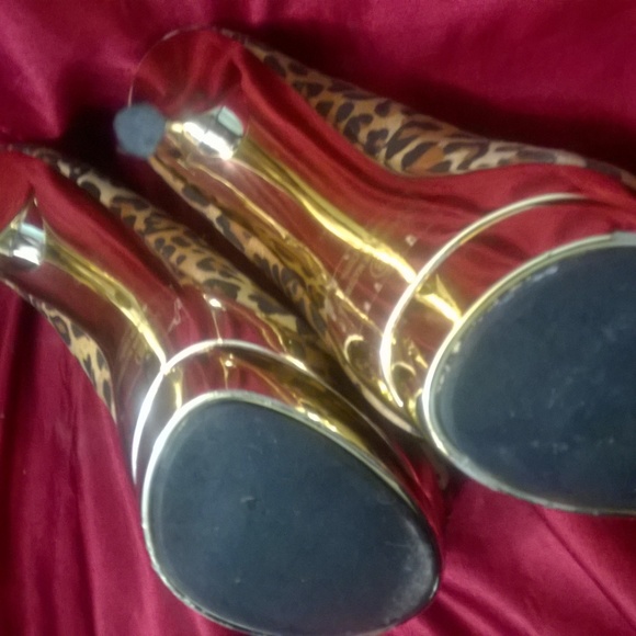 Liliana Leopard Print High Heel - Picture 2 of 2